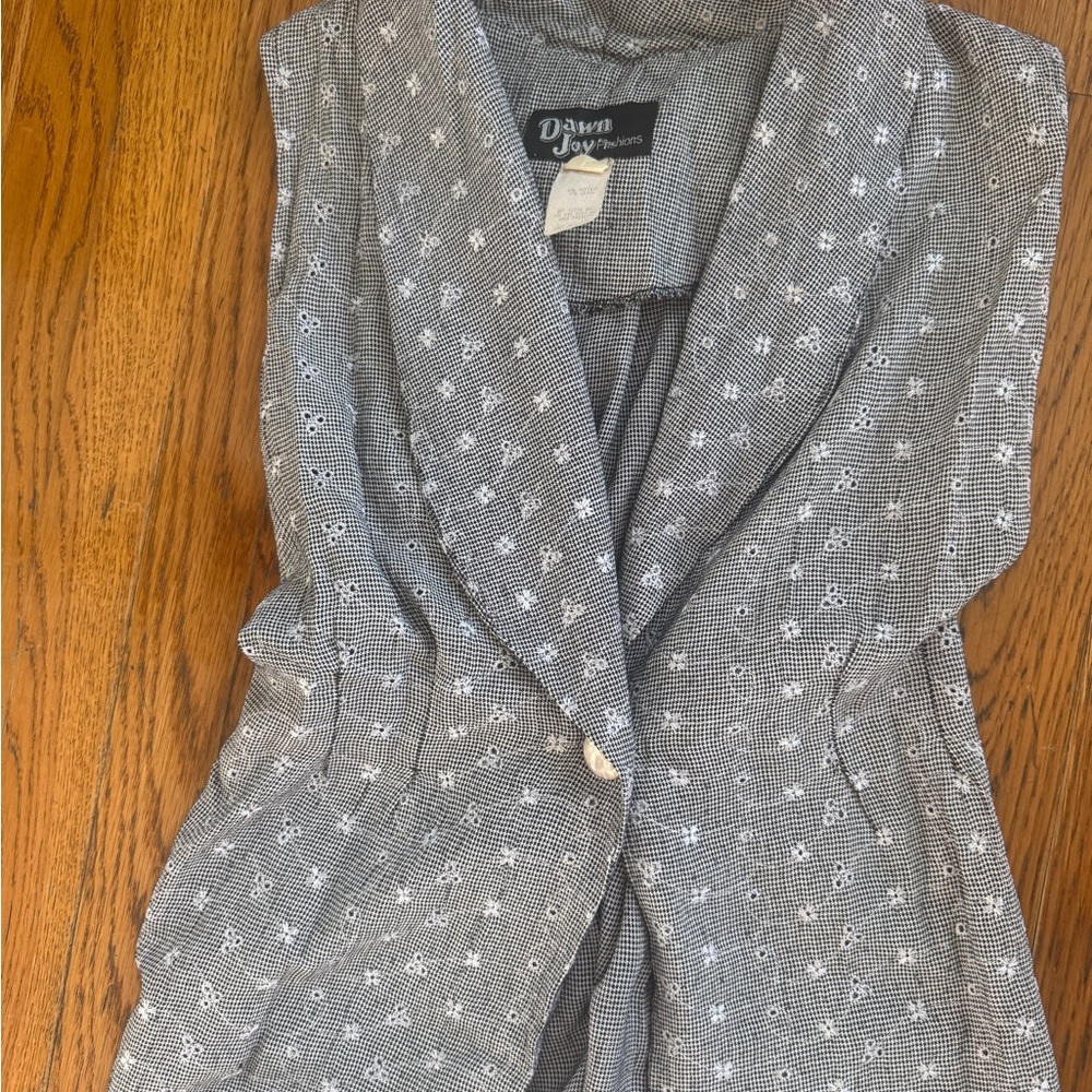 Gray Patterned Vest And Pants Set - image 2